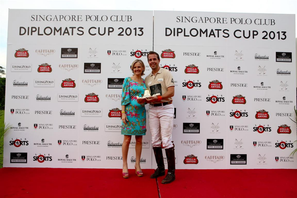 76 SPC Bell for Stijn Welkers for contributions to the Club